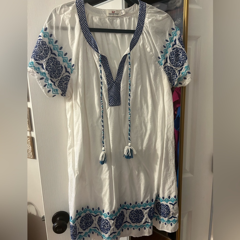 Vineyard Vines dress